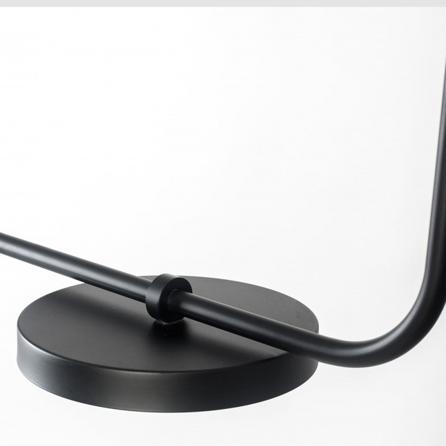 Cerámica esmaltada blanca _ White glazed ceramic Diámetro 13cm, altura 15cm. Peso 0,600kg _ Diameter 13cm, height 15cm. Weight 0,600kg Lámpara Gota, E27 220-240v (25).jpg